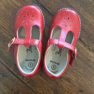 Footmates toddler girl 5 nwot